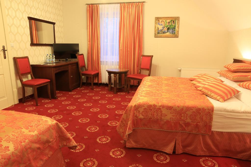 Hotel Kopernik Ciechocinek Oda fotoğraf