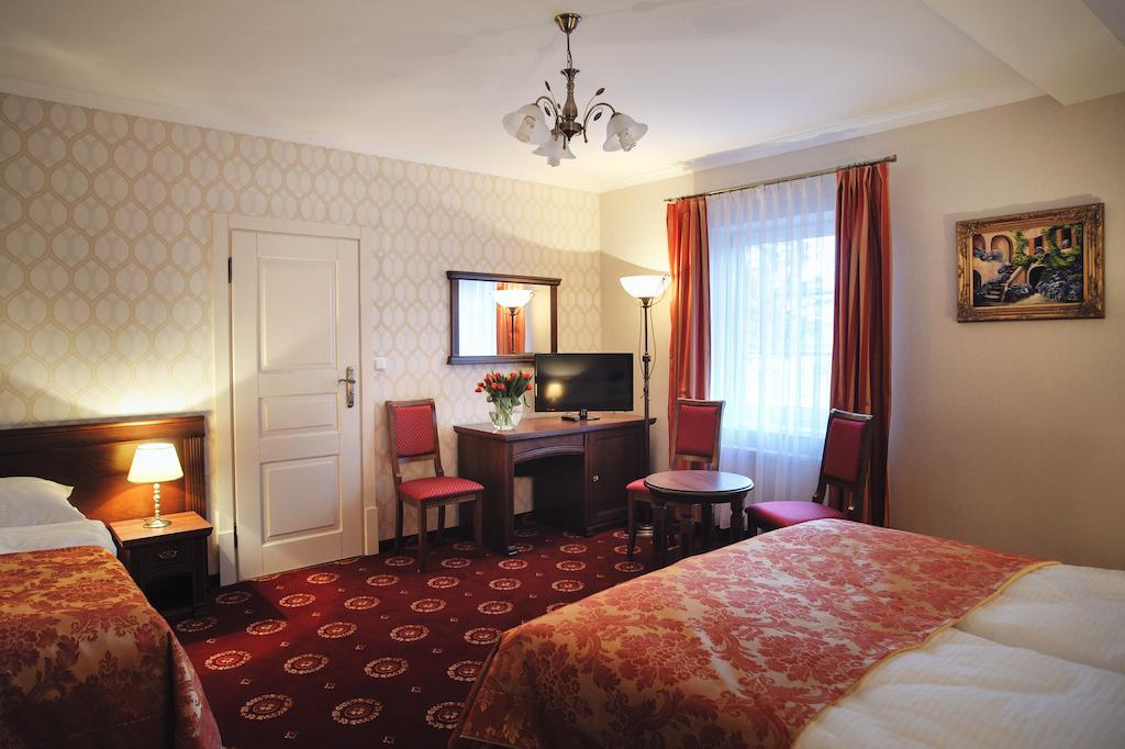 Hotel Kopernik Ciechocinek Oda fotoğraf