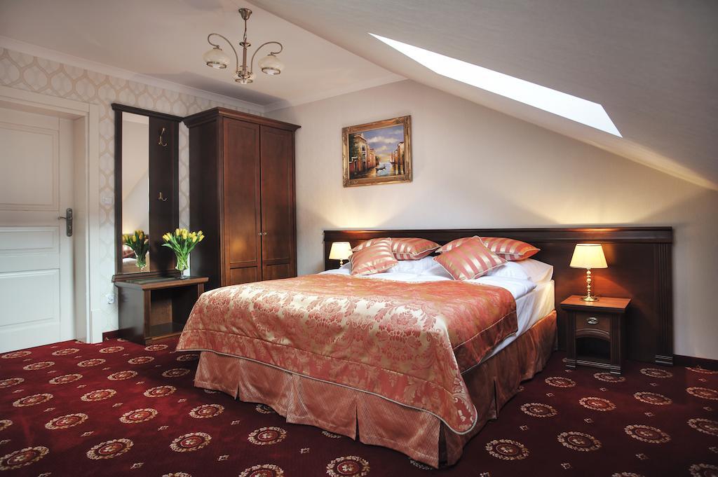 Hotel Kopernik Ciechocinek Oda fotoğraf